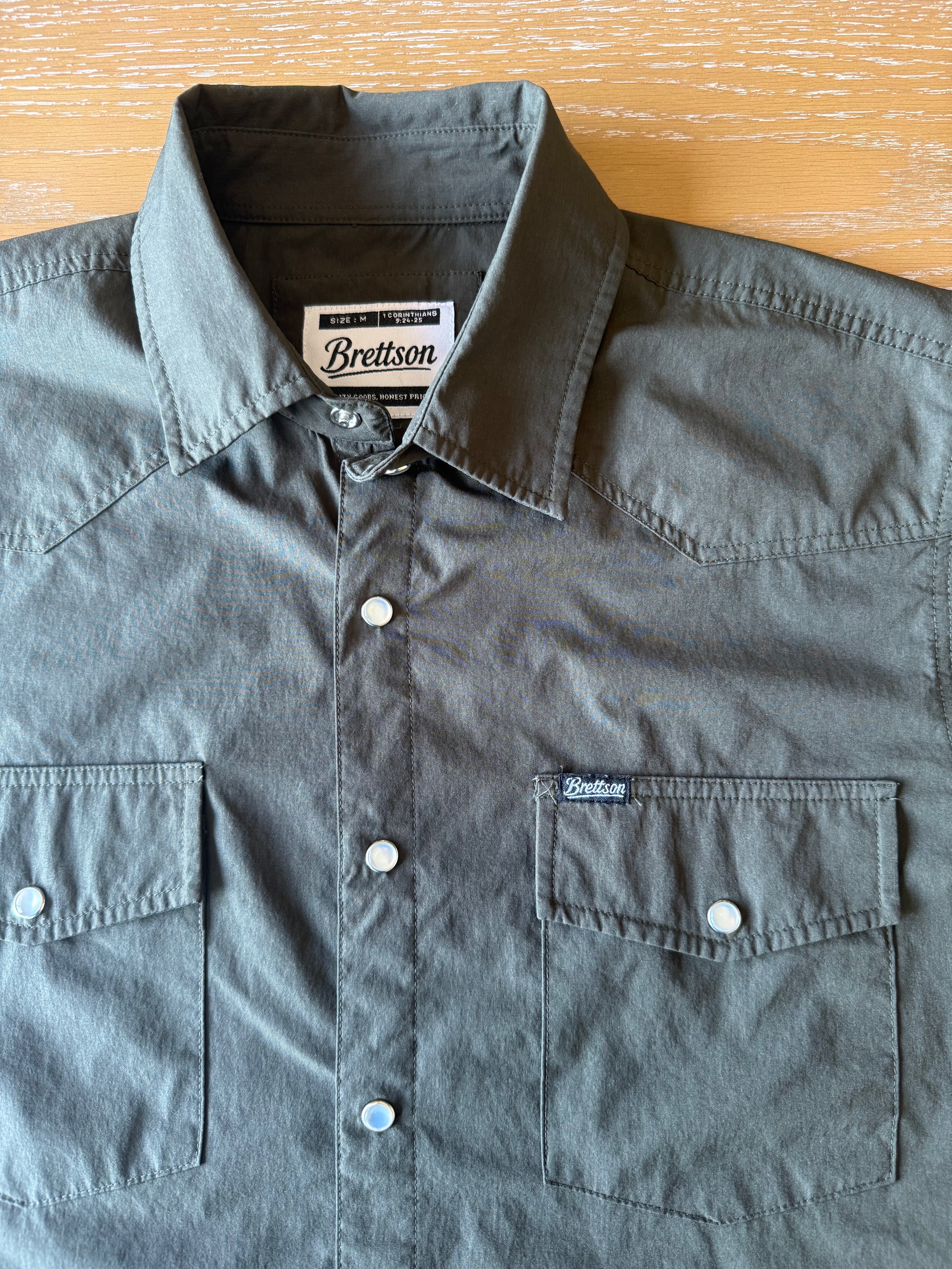 Charcoal Green Short Sleeve Pearl Snap